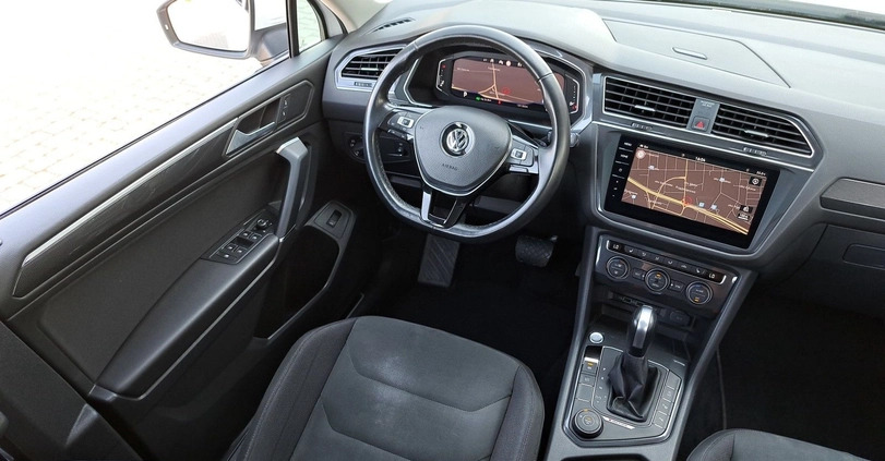 Volkswagen Tiguan Allspace cena 137900 przebieg: 125030, rok produkcji 2019 z Rawicz małe 704